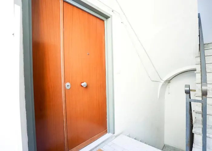 Guesthost - I Miracoli * نابولي