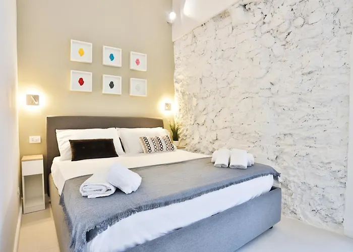 Guesthost - I Miracoli نابولي